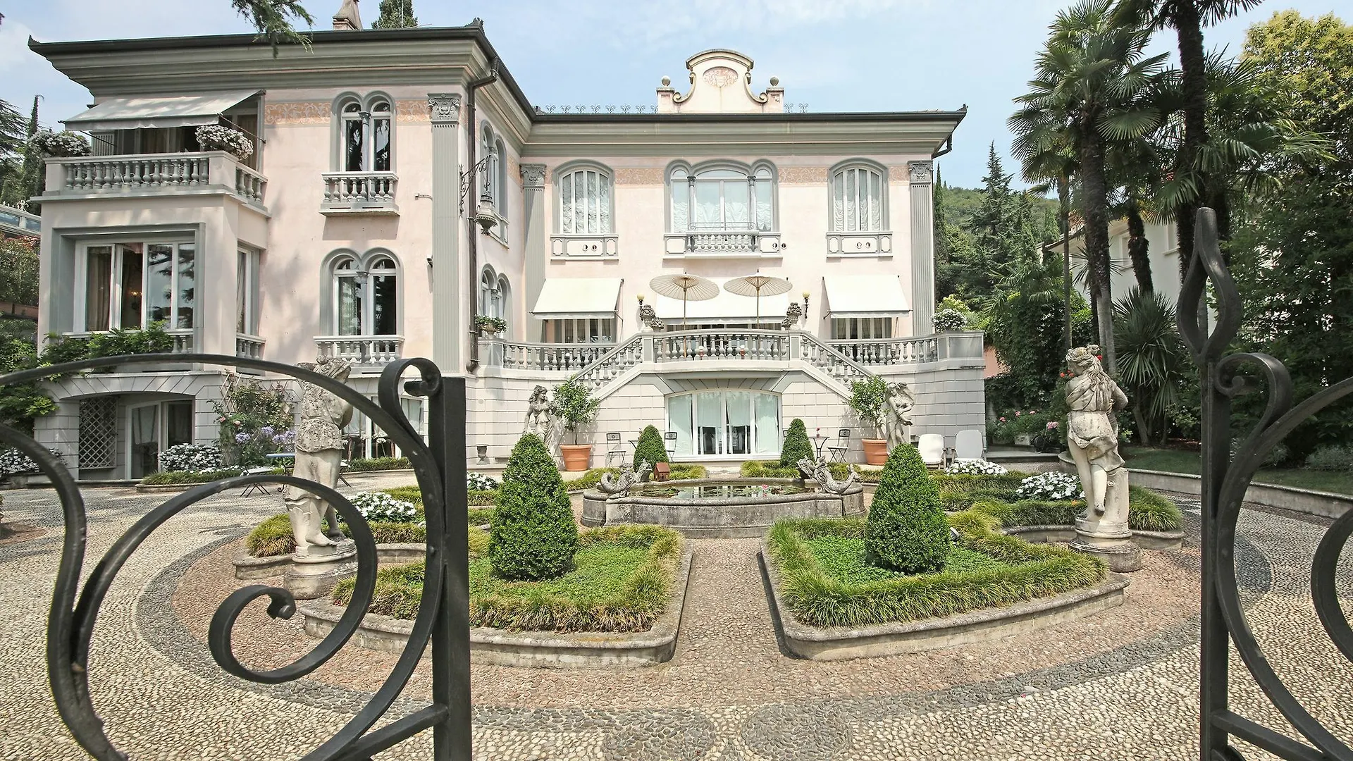 Villa La Vittoriana Saló 3*,